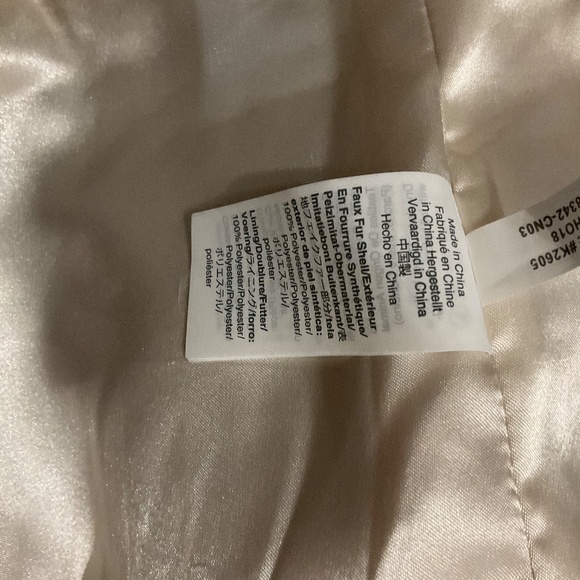 J.CREW SHERPA TEDDY FAUX FUR TOGGLE COAT. SIZE: S. COLOR: CREAM. ITEM # K2605. - Picture 6 of 10